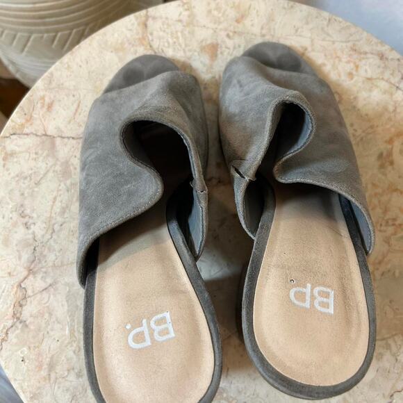 BP Grey suede peep-toe mules with a chunky heel 8.5 - Picture 6 of 8